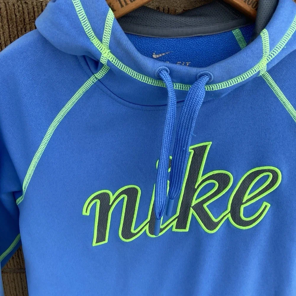 Nike Women's Small (= Youth Large) Thermafit Baby‎ Blue Hoodie Heritage Spellout